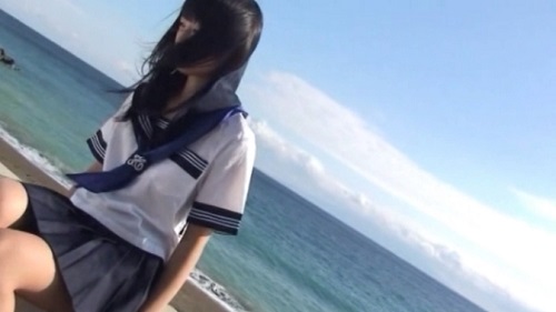片瀬桃のアイドルDVD